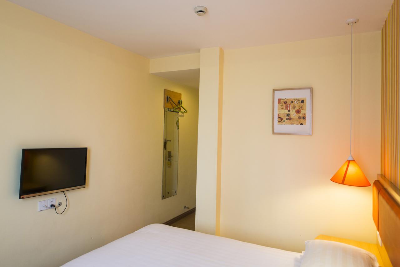Home Inn Chongqing Nanping Pedestrian Street Branch Exterior foto