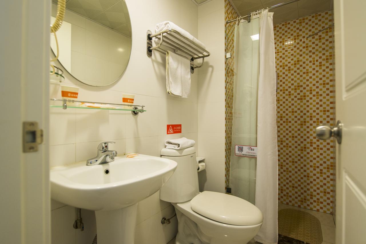 Home Inn Chongqing Nanping Pedestrian Street Branch Exterior foto
